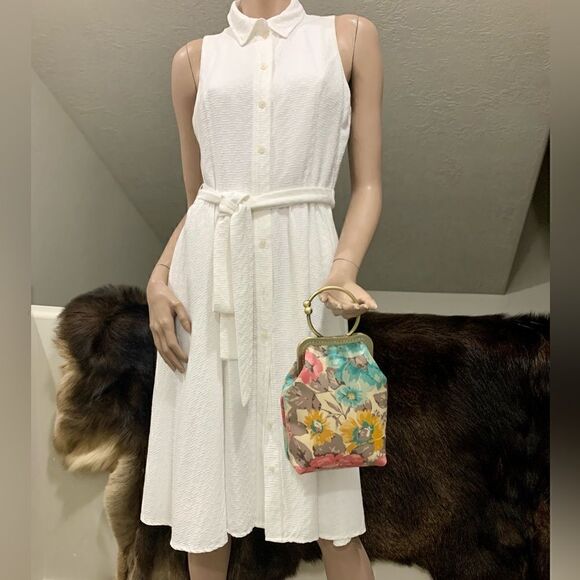 Handsewn Vintage Style Genuine Leather Floral Print Kiss lock Wristlet/Crossbody - Picture 2 of 15